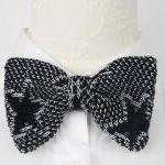 Knitted Bow Tie In Star Pattern: Black Star